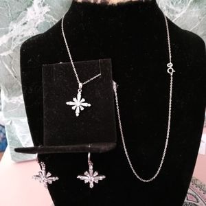 Beautiful Sparkling CZ Pendant & Earrings set